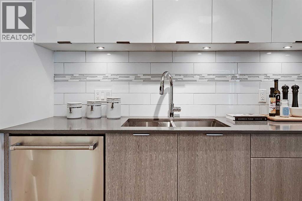 Single Family House for Sale in    Avenue SW Downtown Commercial Core Calgary 