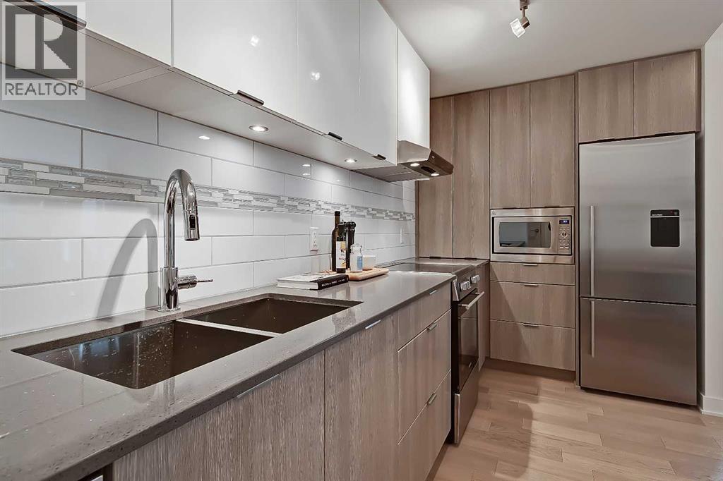 Single Family House for Sale in    Avenue SW Downtown Commercial Core Calgary 
