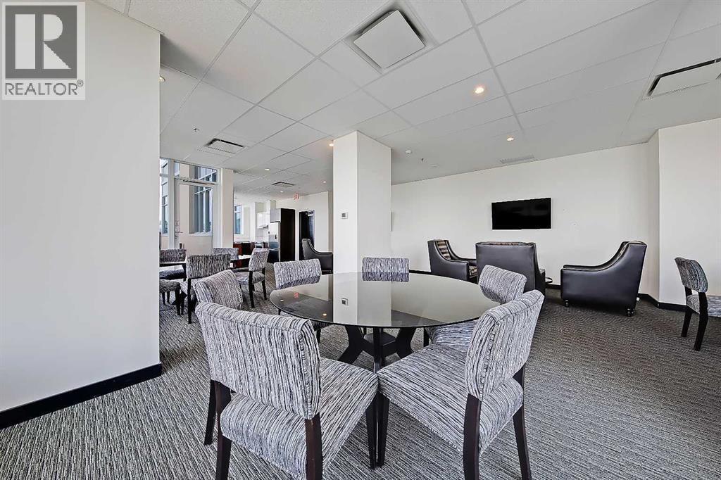 Single Family House for Sale in    Avenue SW Downtown Commercial Core Calgary 