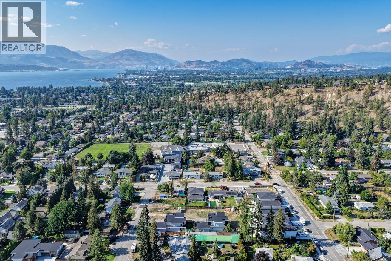 Photo 5 of 4615 Fordham Road, Kelowna BC