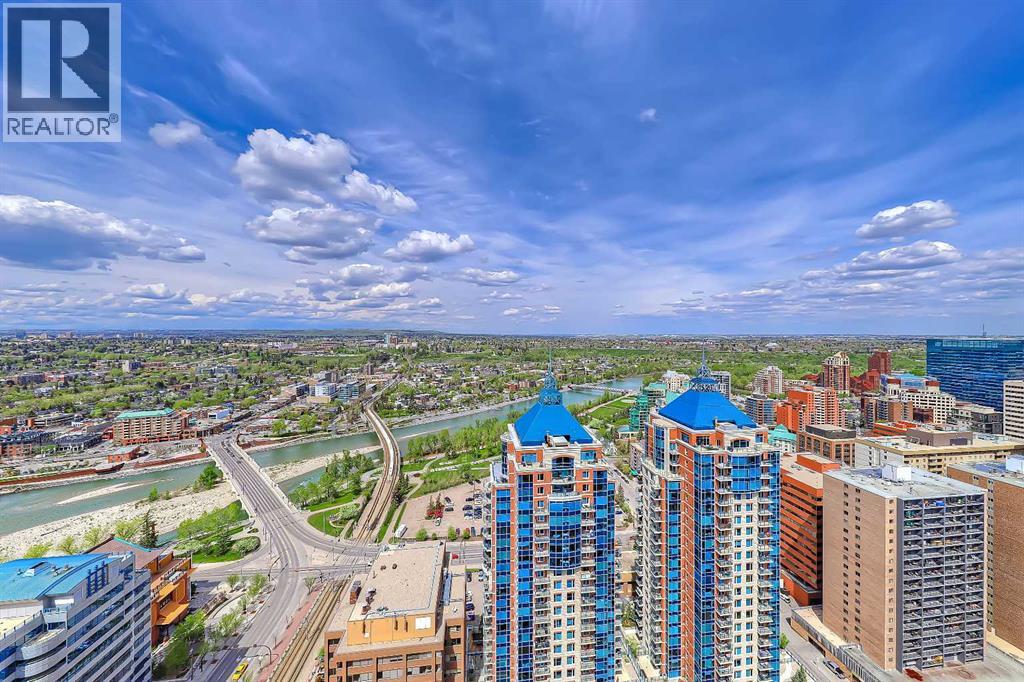 Single Family House for Sale in    Avenue SW Downtown Commercial Core Calgary 