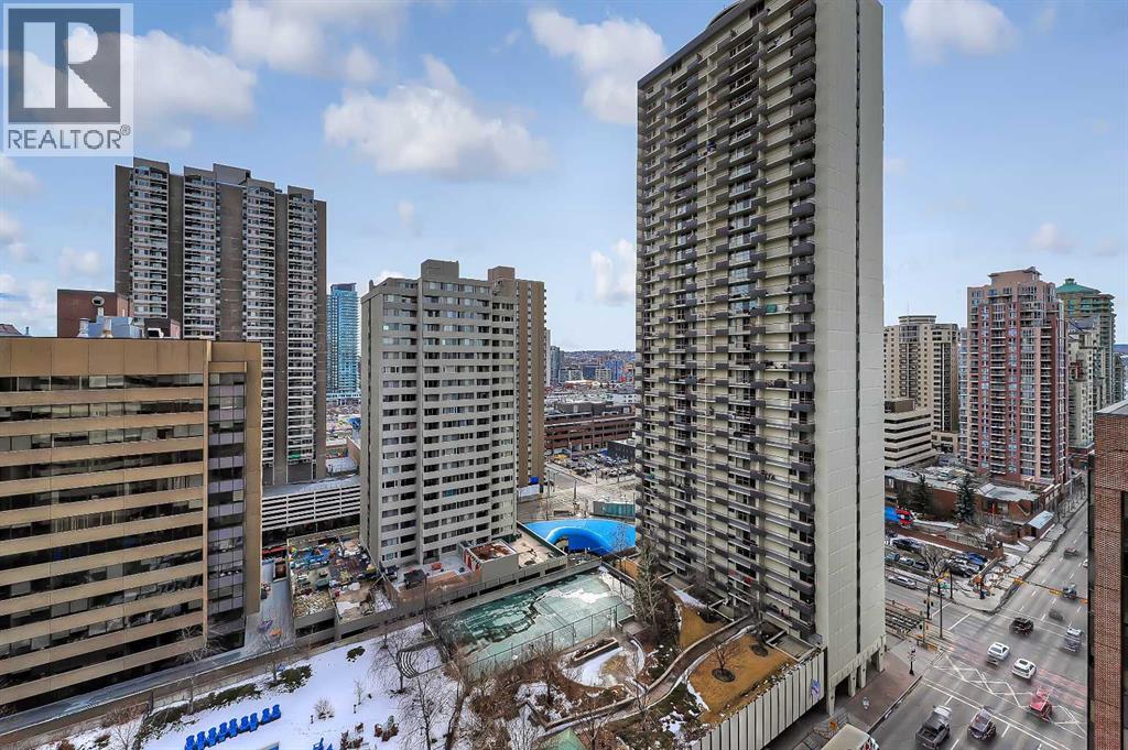 Single Family House for Sale in    Avenue SW Downtown Commercial Core Calgary 