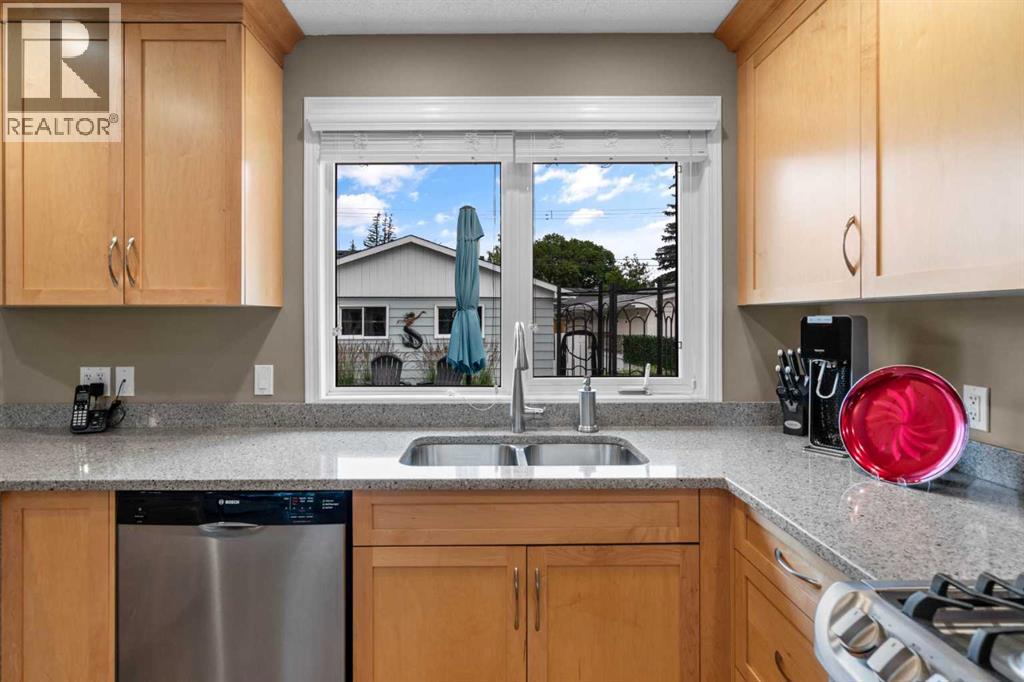 Single Family House 4 Level for Sale in  Lakeview Drive SW Lakeview Calgary 