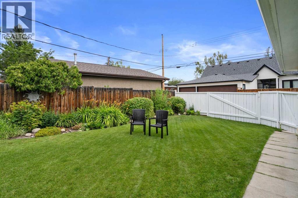 Single Family House 4 Level for Sale in  Lakeview Drive SW Lakeview Calgary 