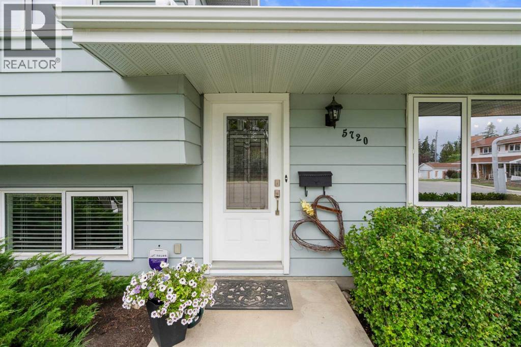 Single Family House 4 Level for Sale in  Lakeview Drive SW Lakeview Calgary 