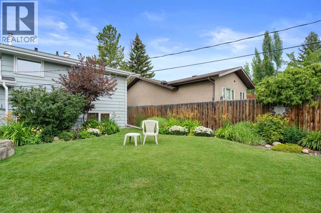 Single Family House 4 Level for Sale in  Lakeview Drive SW Lakeview Calgary 