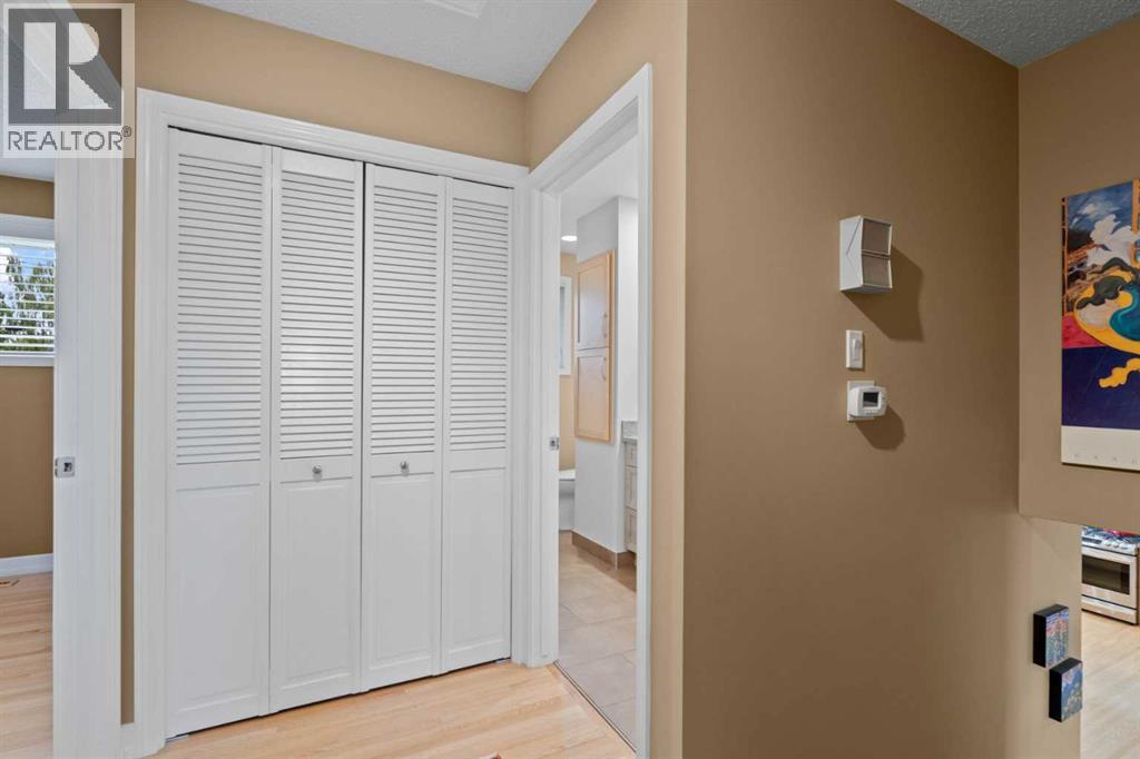 Single Family House 4 Level for Sale in  Lakeview Drive SW Lakeview Calgary 