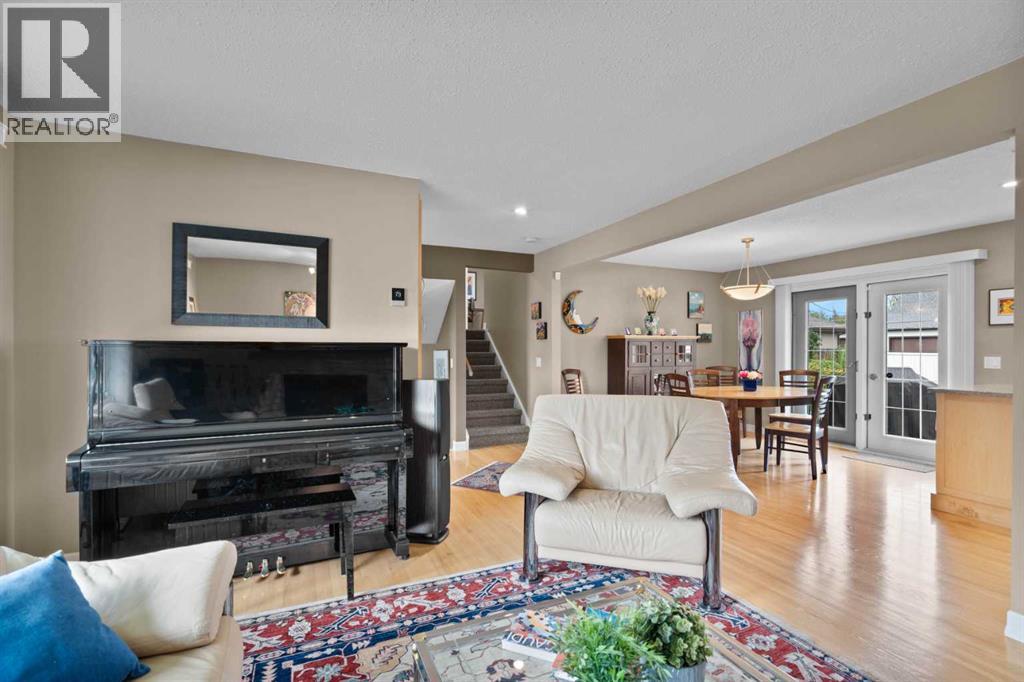 Single Family House 4 Level for Sale in  Lakeview Drive SW Lakeview Calgary 