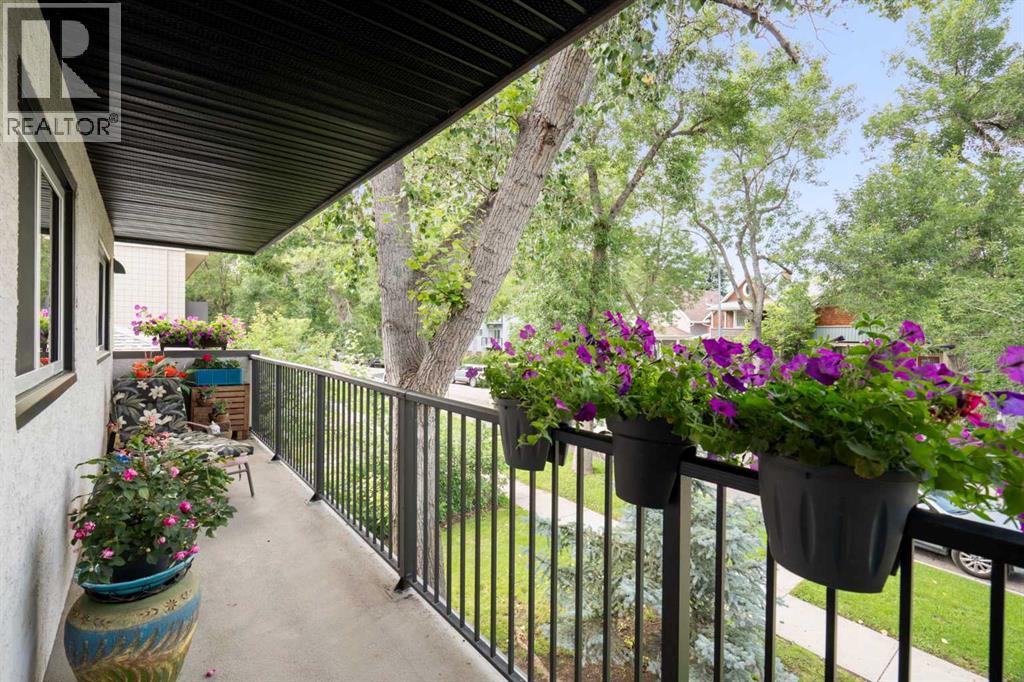 Single Family House for Sale in    Avenue NE Crescent Heights Calgary 
