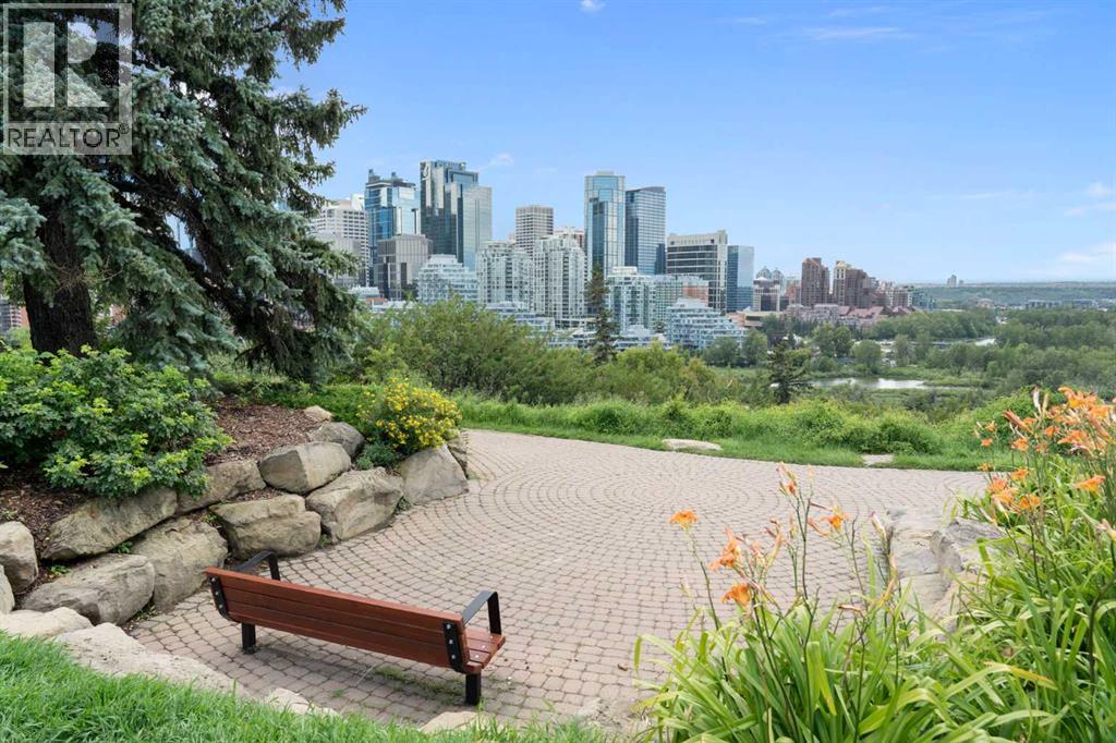 Single Family House for Sale in    Avenue NE Crescent Heights Calgary 