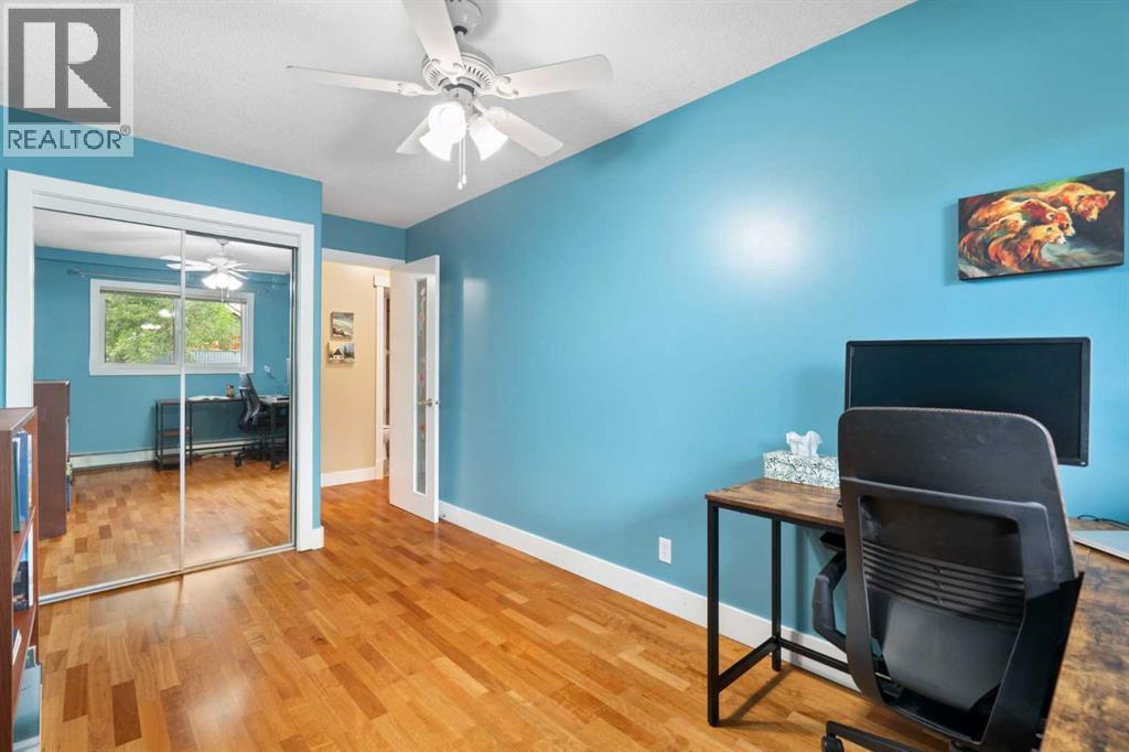 Single Family House for Sale in    Avenue NE Crescent Heights Calgary 