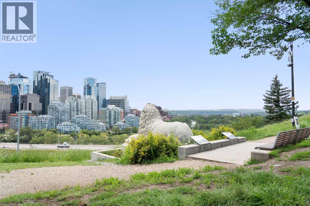 Single Family House for Sale in    Avenue NE Crescent Heights Calgary 