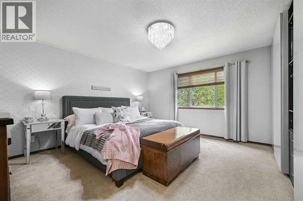 Single Family House for Sale in  Auburn Bay Court SE Auburn Bay Calgary 