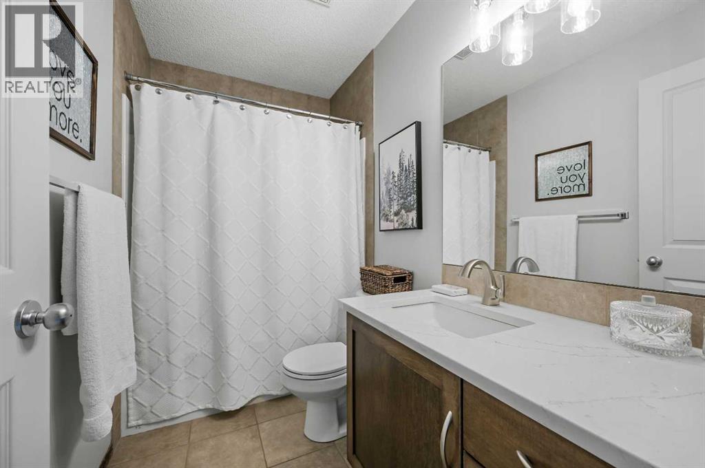 Single Family House for Sale in  Auburn Bay Court SE Auburn Bay Calgary 
