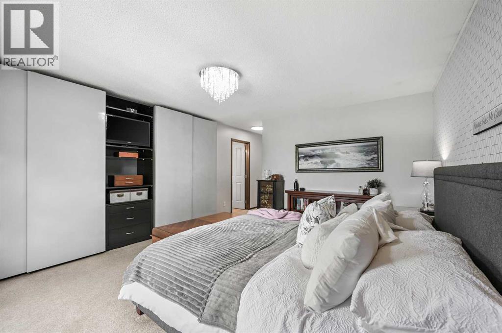Single Family House for Sale in  Auburn Bay Court SE Auburn Bay Calgary 