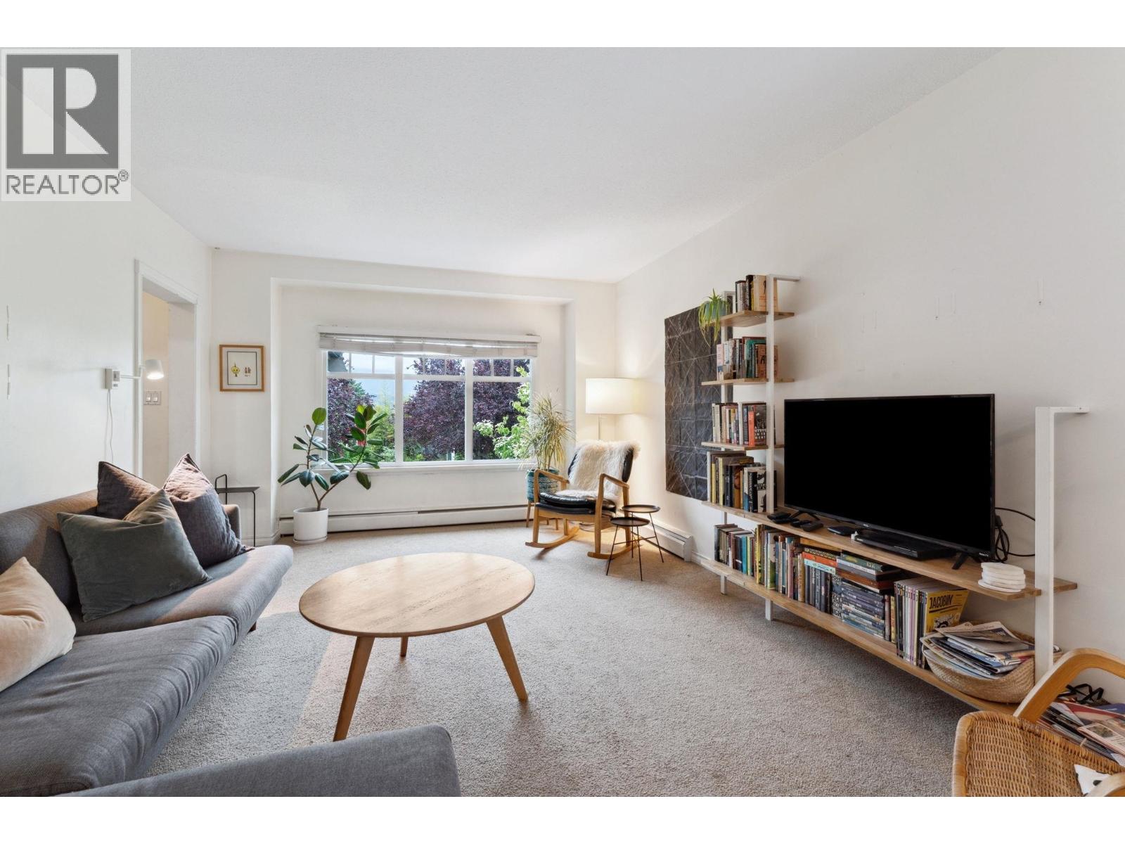Photo 4 of 2846 Trinity Street, Vancouver BC
