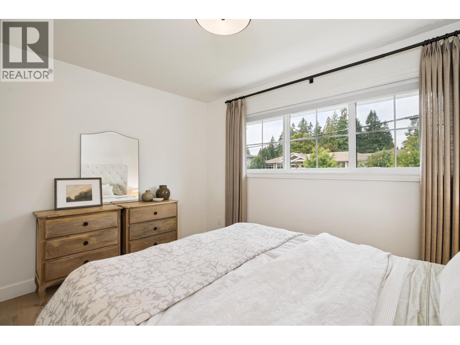 Photo 7 of 2250 Gale Avenue, Coquitlam BC