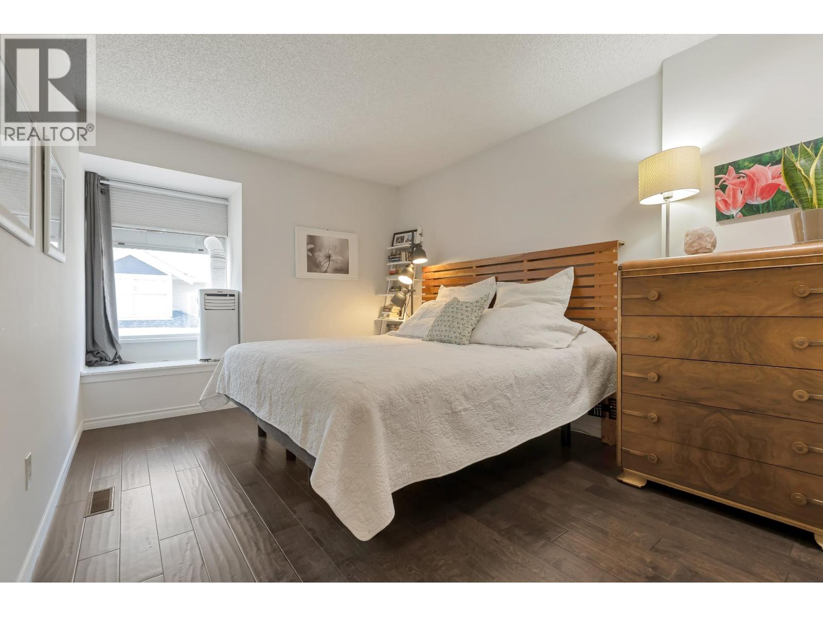 Photo 15 of 43 1140 Falcon Drive, Coquitlam BC