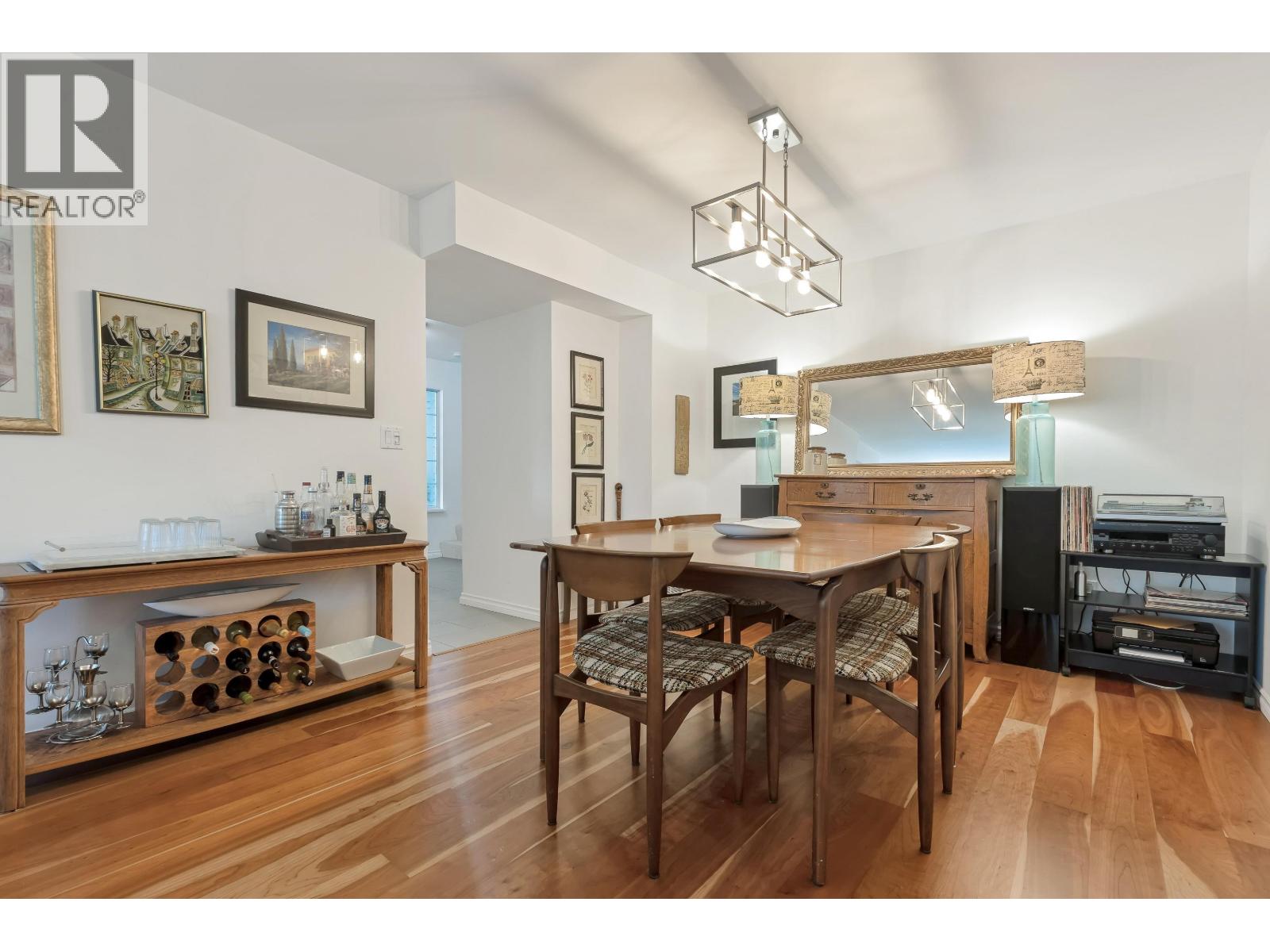 Photo 8 of 43 1140 Falcon Drive, Coquitlam BC