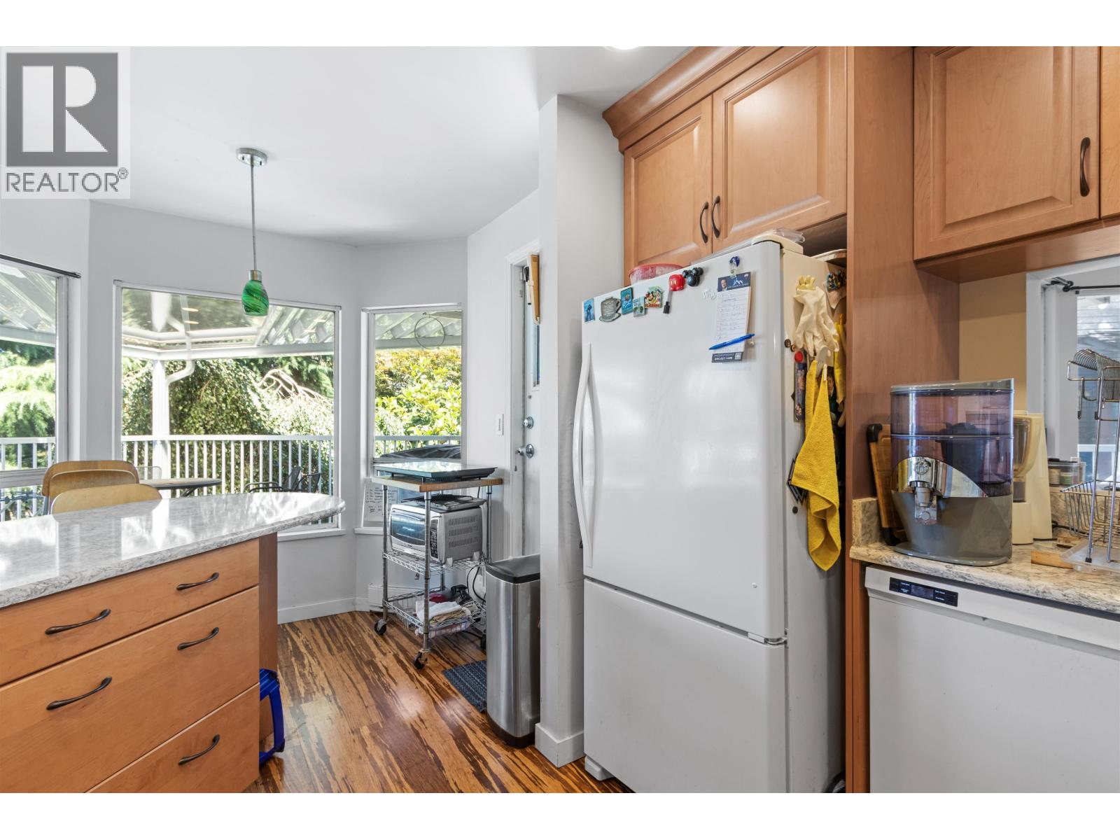 Photo 2 of 332 St Patricks Avenue, North Vancouver BC