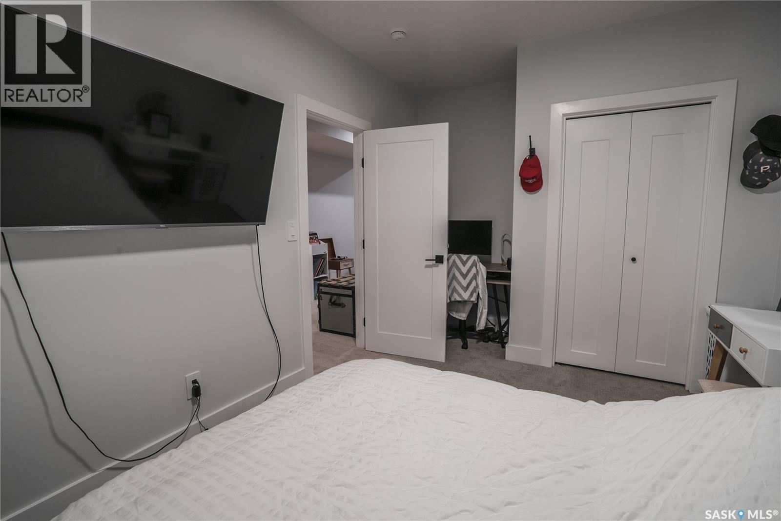 Photo 16 of 518 Hamm Crescent, Saskatoon SK