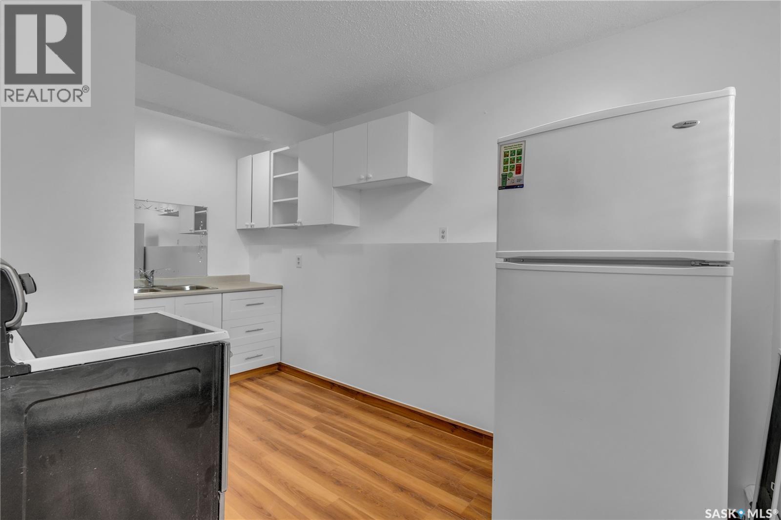 Photo 9 of 2065 Broder Street, Regina SK