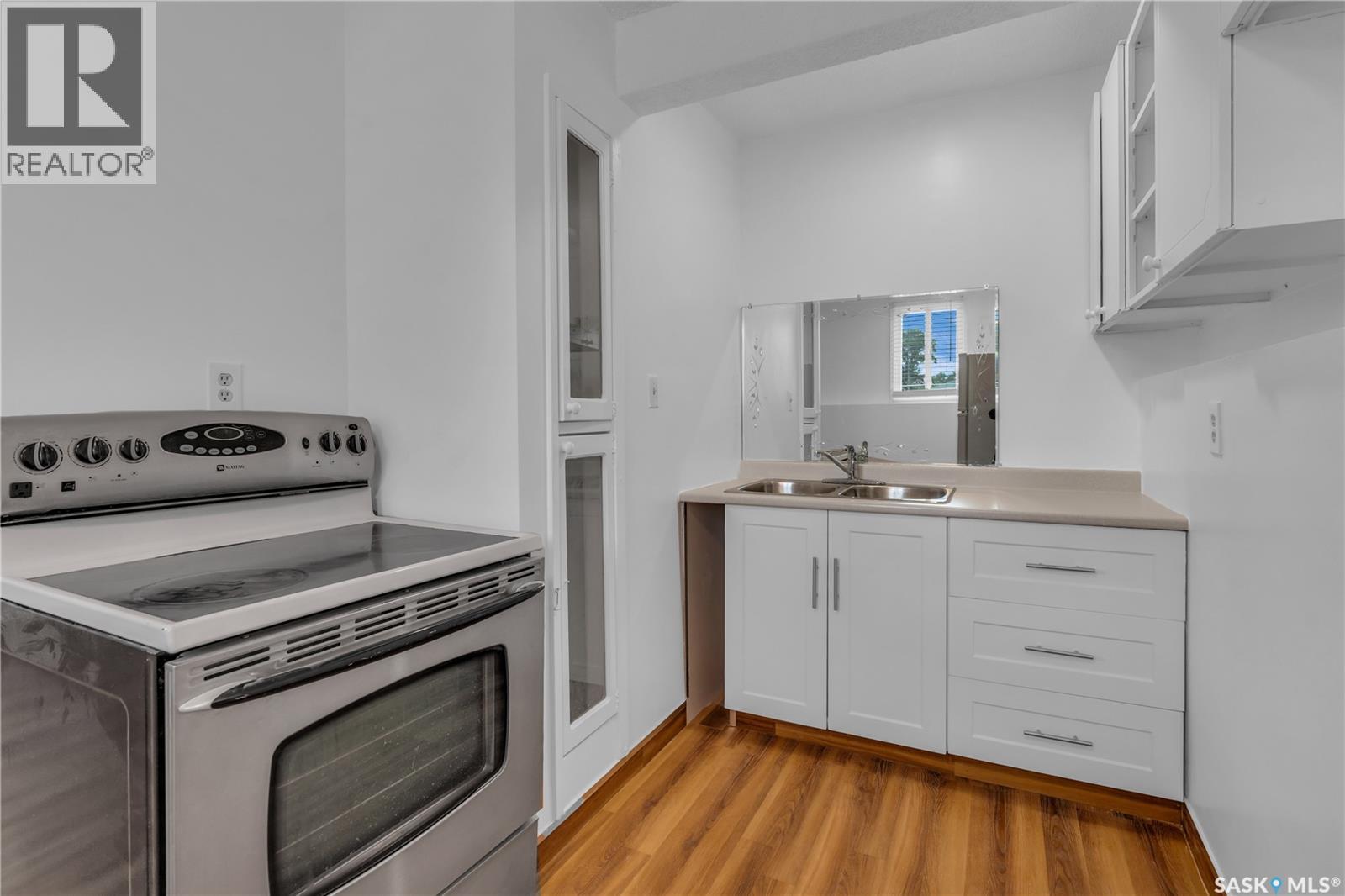 Photo 22 of 2065 Broder Street, Regina SK