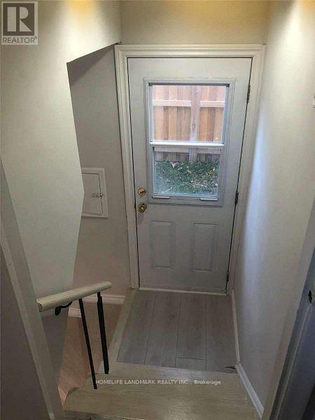 Photo 3 of Bsmt 382 Marybay Crescent, Richmond Hill ON