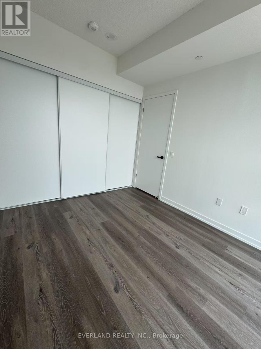 Photo 8 of 6305 225 Commerce Street, Vaughan ON