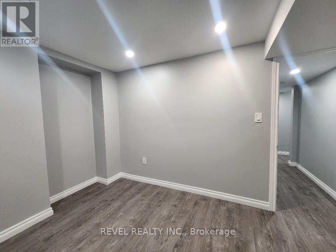 Photo 1 of 1405 Lyncroft Crescent, Oshawa ON