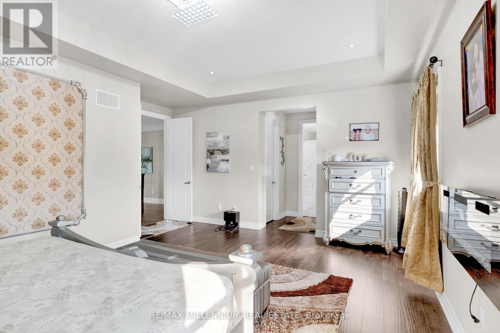 Photo 32 of 6 Landscape Drive, Brampton ON