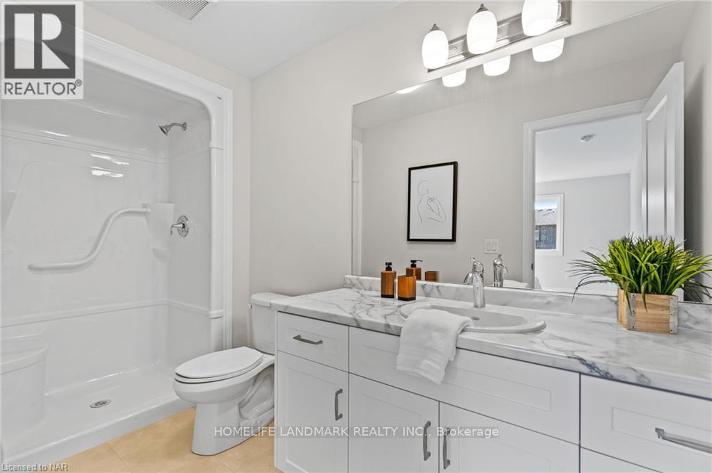 Photo 14 of 7129 Parsa Street, Niagara Falls ON