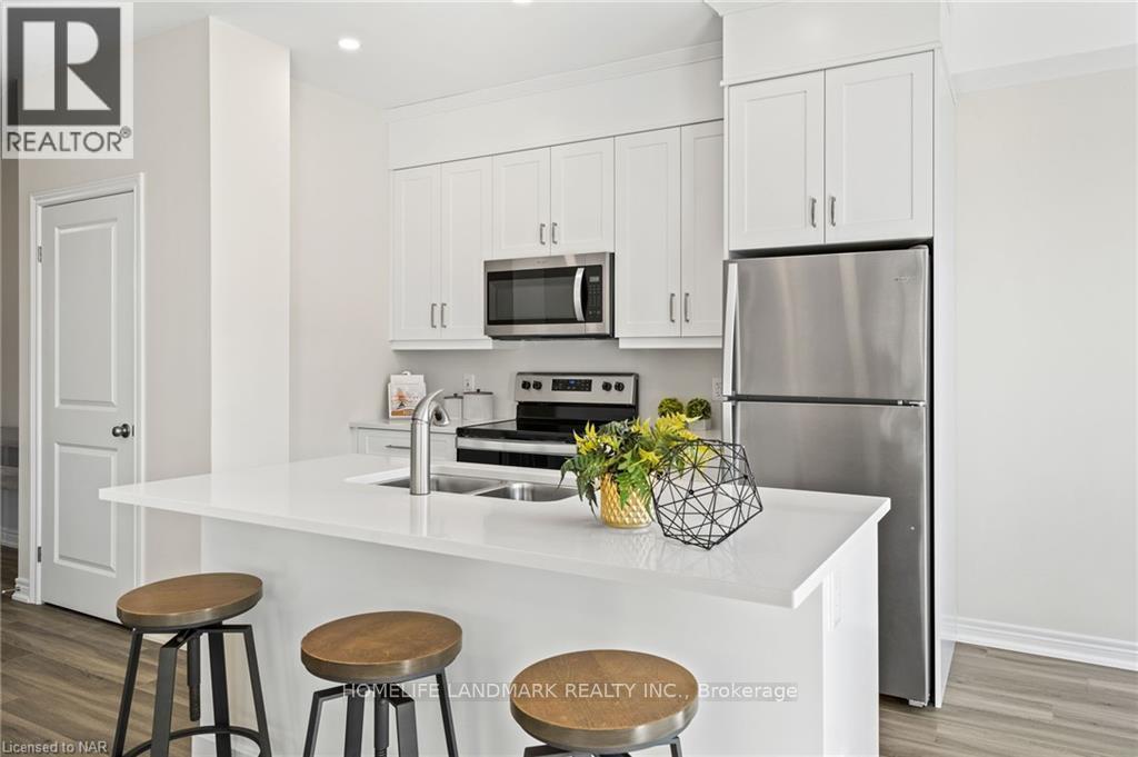 Photo 1 of 7129 Parsa Street, Niagara Falls ON