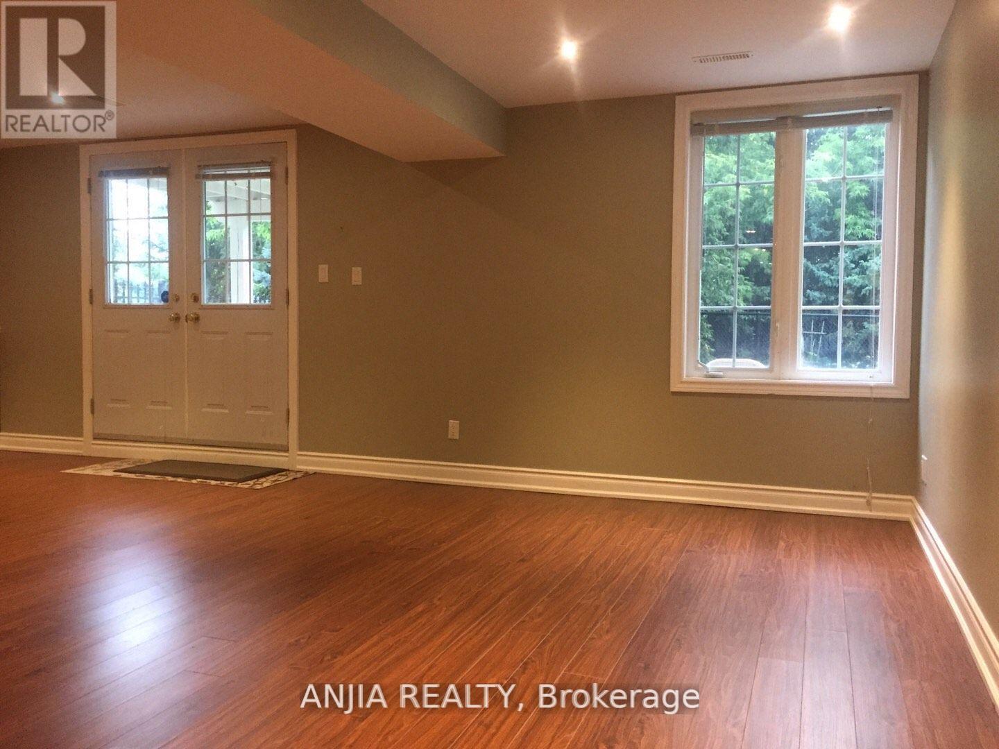 Photo 1 of Bsmt 103 Castleglen Boulevard, Markham ON