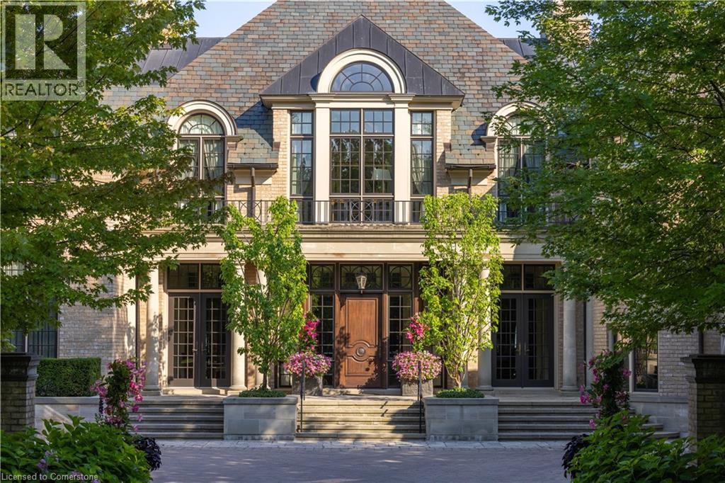 Photo 2 of 2054 Lakeshore Road E, Oakville ON