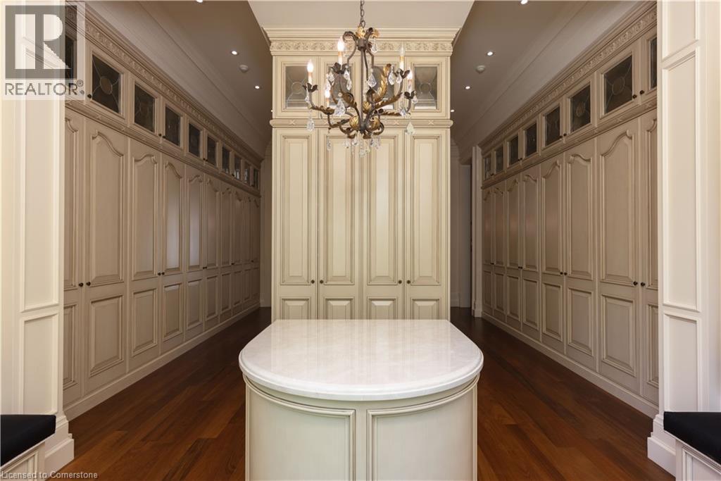 Photo 33 of 2054 Lakeshore Road E, Oakville ON