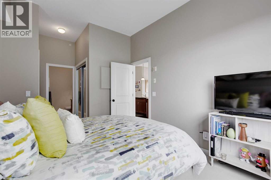 Single Family House for Sale in   Aspenmont Heights SW Aspen Woods Calgary 