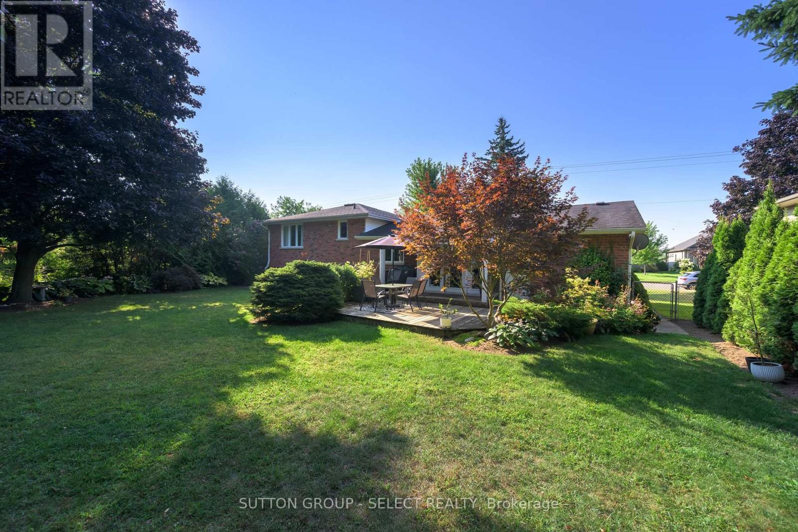 Photo 31 of 198 Byron Avenue, Thames Centre ON