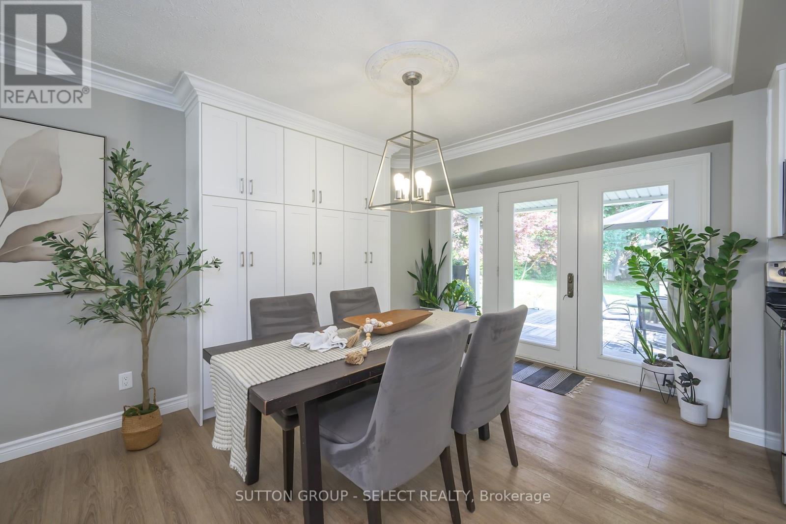 Photo 9 of 198 Byron Avenue, Thames Centre ON