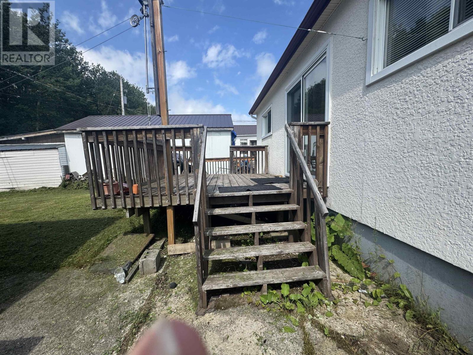 Photo 9 of 111 Warbler Dr, Manitouwadge ON