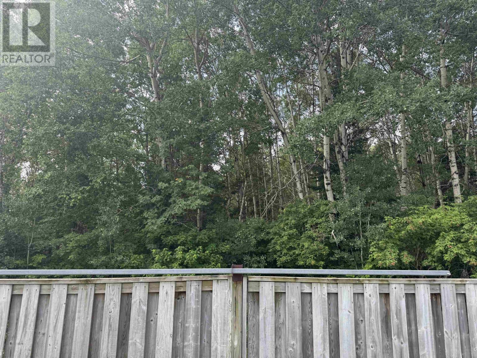 Photo 27 of 111 Warbler Dr, Manitouwadge ON