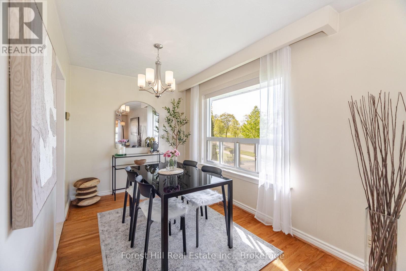 Photo 12 of 16 Bethwin Place, Toronto ON