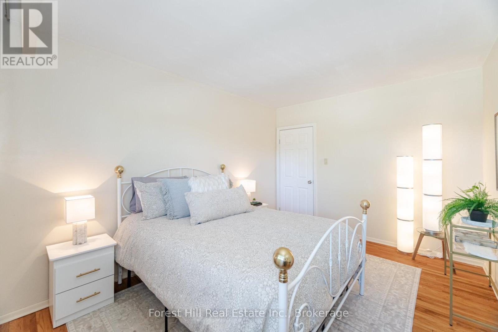 Photo 15 of 16 Bethwin Place, Toronto ON