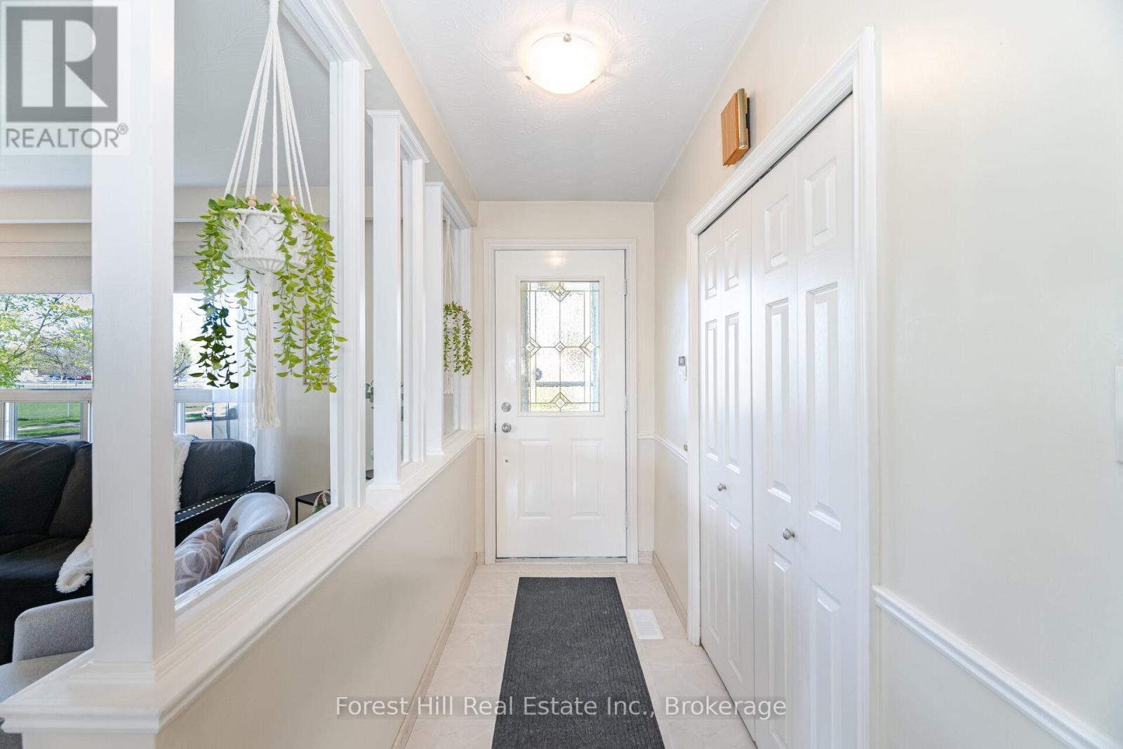 Photo 20 of 16 Bethwin Place, Toronto ON