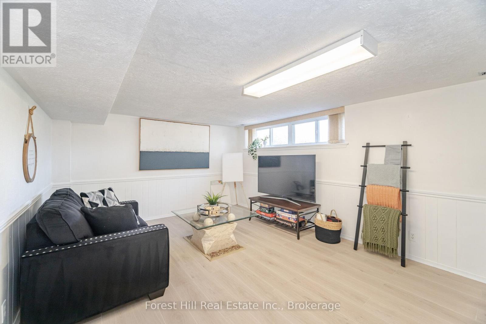 Photo 28 of 16 Bethwin Place, Toronto ON