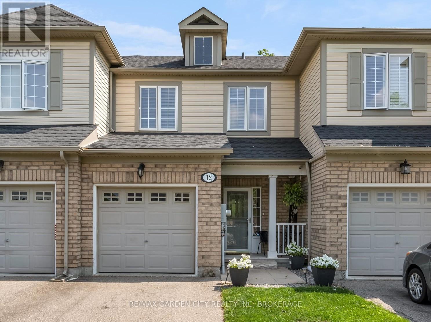Photo 1 of 12 Chloe Street, St Catharines ON