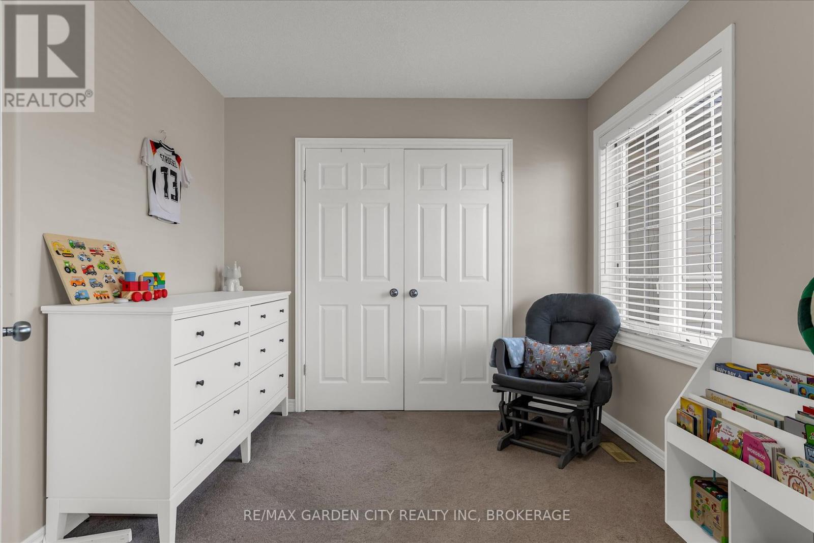 Photo 18 of 12 Chloe Street, St Catharines ON