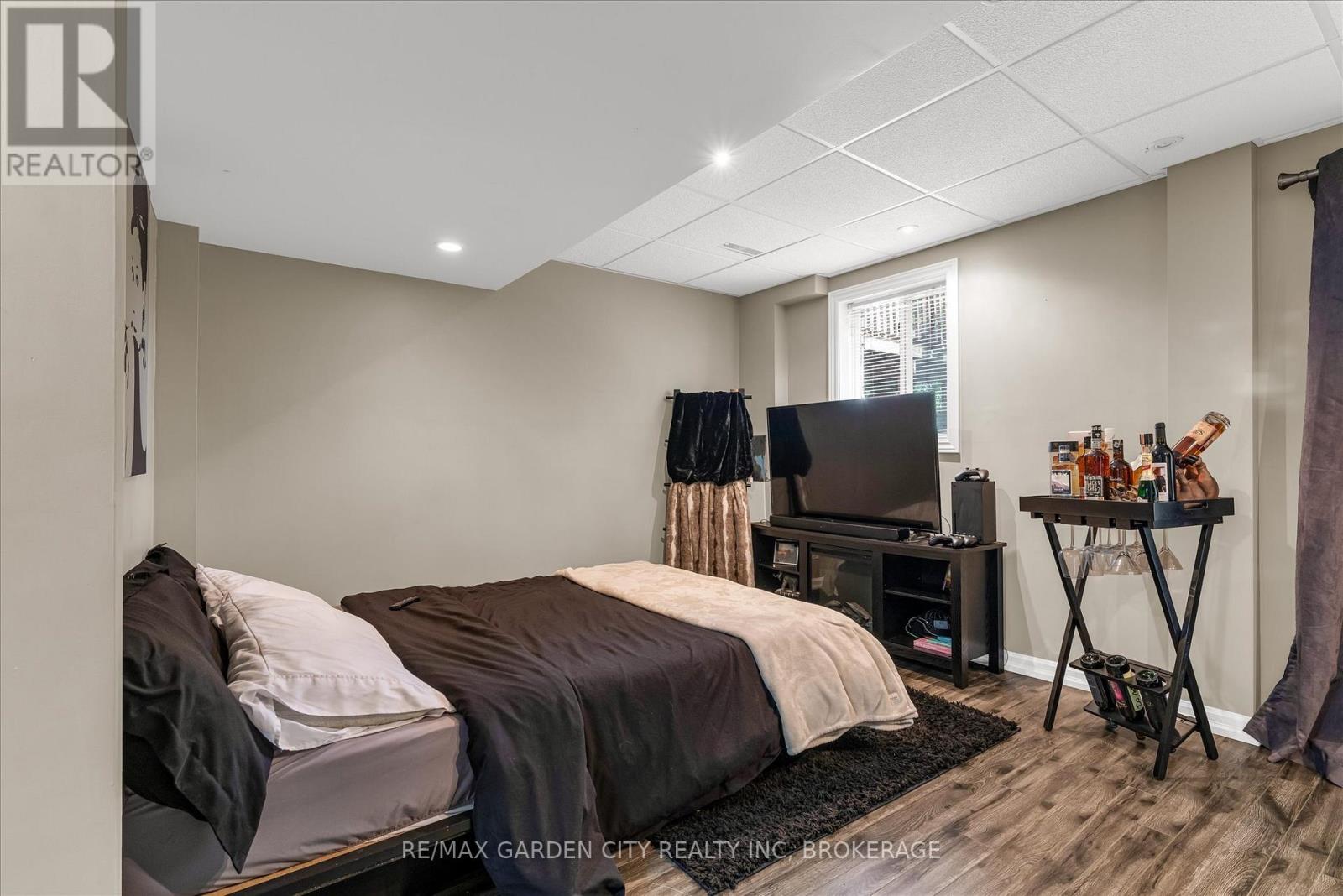 Photo 20 of 12 Chloe Street, St Catharines ON