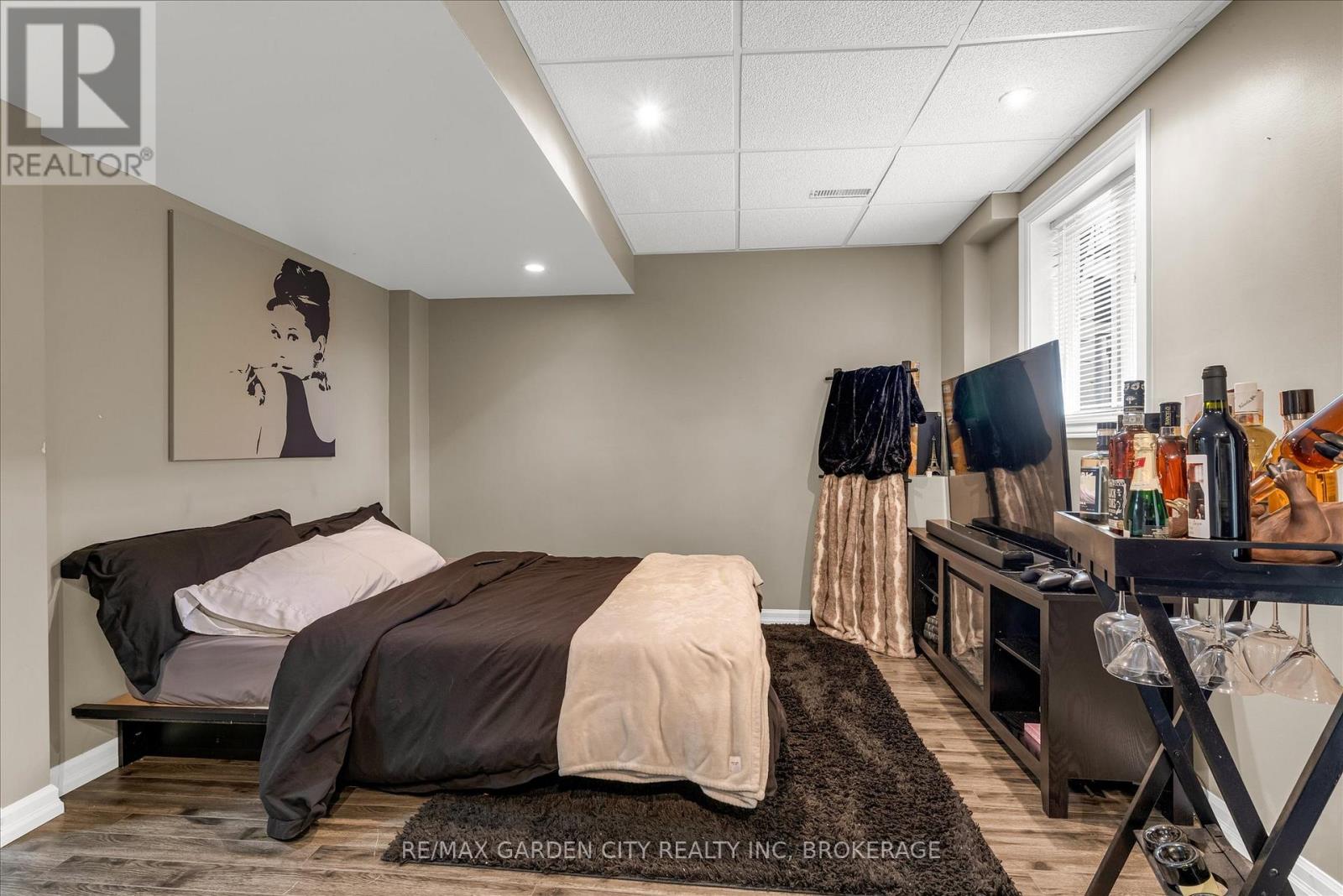 Photo 21 of 12 Chloe Street, St Catharines ON
