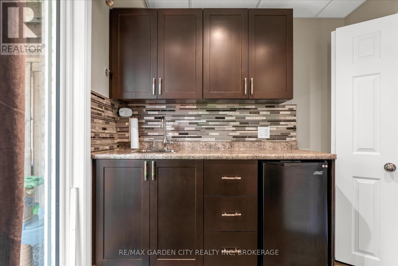 Photo 22 of 12 Chloe Street, St Catharines ON